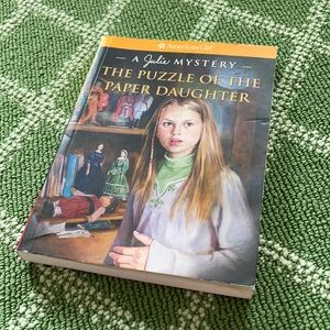 📚a Julie Mystery The Puzzle of the Paper Daughter